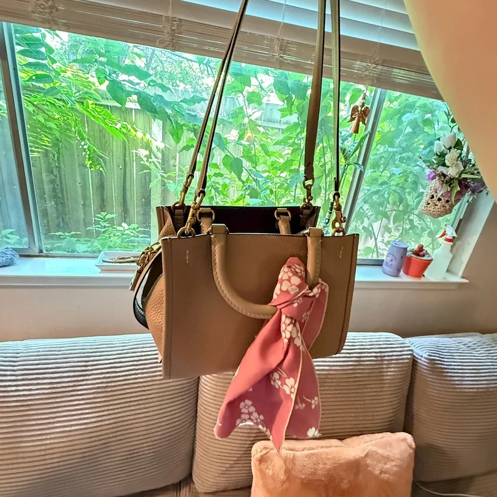 Rare taupe Coach rogue 25 - Picture 3 of 10